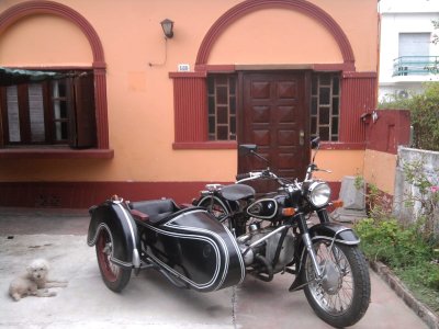 Venta de casa en Brio Colon, 2 dormitorios, baño.