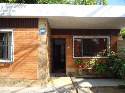 Venta en Maldonado centro, 3 casas en un padron. 