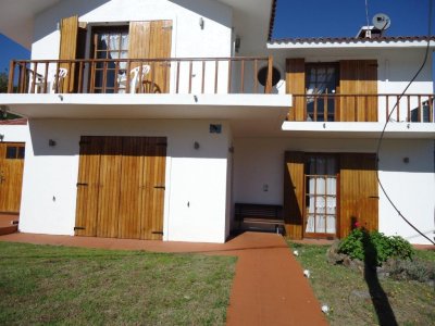 Venta de casa en la Mansa, 3 dormitorios, 3 baños, cerca del mar.