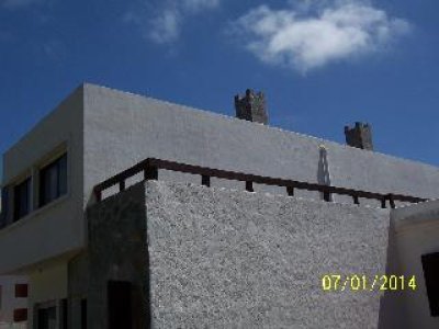 Venta de casa en La Barra, 2 casas de 2 dormi, 2 baños