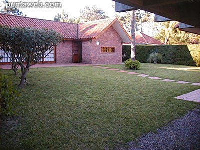 Alquiler de chalet en san Rafael de 4 dormitorios, 4 baños.