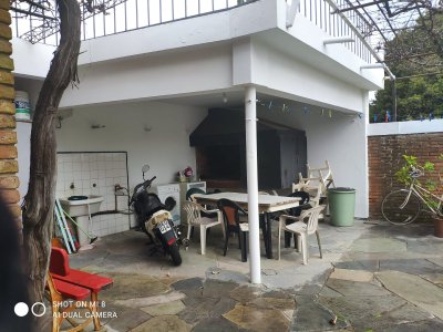 Venta de casa en el Centro de Maldonado, 3 dormitorios, 3 baños, buena construccion.