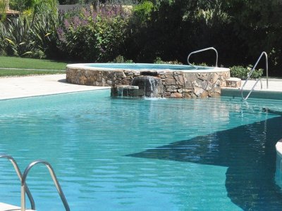 Alquiler de chacra en Mansa, casa espectacular, 4 dormitorios 4 baños, piscina, 1,6 hectareas, de las mejores de la zona. 