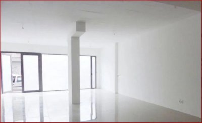 Venta de Local en el Cordon, 114m2 buena zona para inversion. 