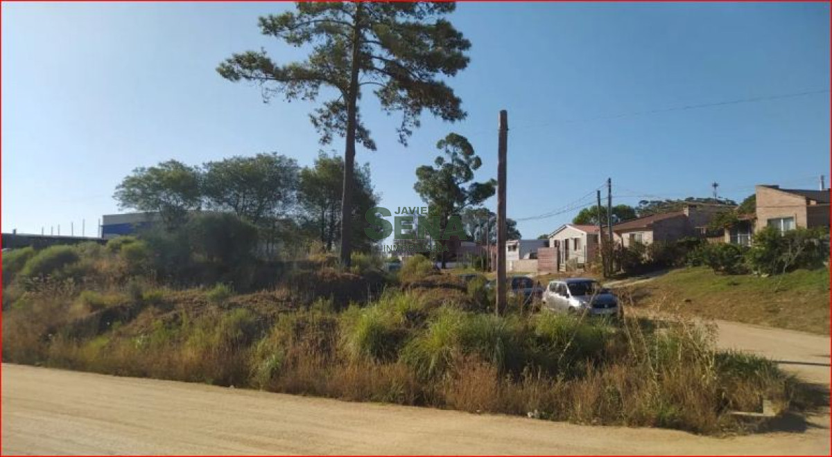 Altos de la Laguna - GoPunta - Portal Inmobiliario de Punta del Este - Maldonado