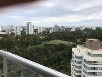 Para brillar en la Parada 10 de Playa Brava - Apartamento de 1 dormitorios con 1  baño y toilette