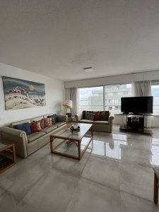 VENTA  en Península, 3 dormitorios  vista puerto