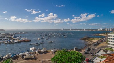 Apartamento sobre el Puerto de Punta del  Este