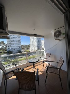 Roosevelt - Apartamento cómodo y luminoso - Edificio con Piscina