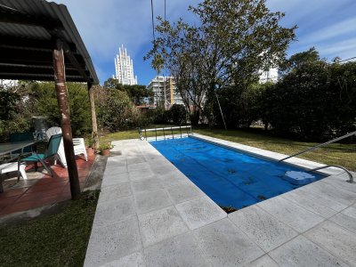 Venta casa 5 dormitorios Barrio Mónaco Punta del Este